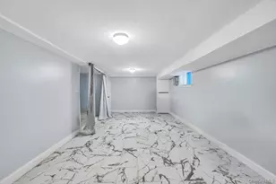 178-26 Zoller Rd, Jamaica, NY 11434 - Photo 14