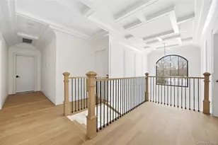 115 Weeks Dr, Dix Hills, NY 11746 - Photo 30