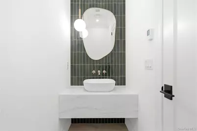 115 Weeks Drive, Dix Hills, NY 11746 - Photo 28