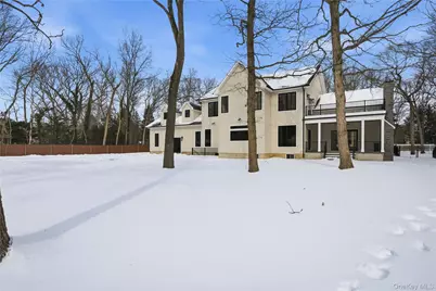 115 Weeks Drive, Dix Hills, NY 11746 - Photo 48