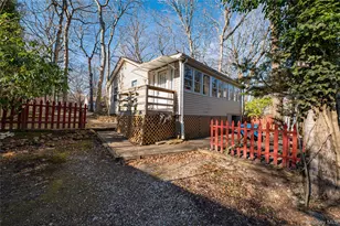 9 Eastway Path, Calverton, NY 11933 - Photo 20