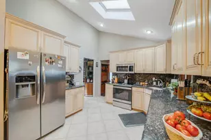 3 Huron Rd, Shirley, NY 11967 - Photo 10