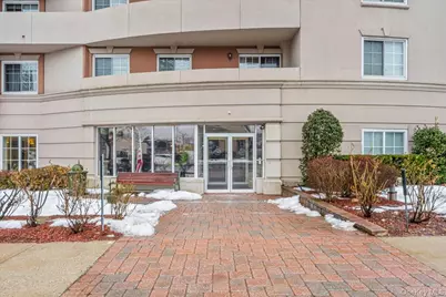 242 Maple Avenue #601, Westbury, NY 11590 - Photo 2