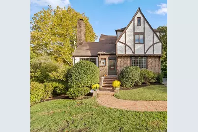 202 E Garden Road, Larchmont, NY 10538 - Photo 2