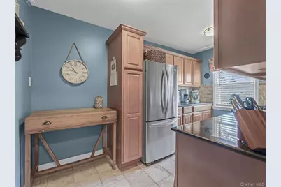 71-42 Little Neck Parkway #153B, Floral Park, NY 11004 - Photo 12