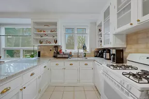 22 Channing Pl, Eastchester, NY 10709 - Photo 10