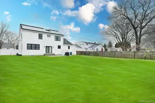 551 Grand Ave, Lindenhurst, NY 11757 - Photo 38