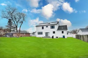 551 Grand Ave, Lindenhurst, NY 11757 - Photo 36