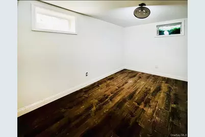 551 Grand Avenue, Lindenhurst, NY 11757 - Photo 34