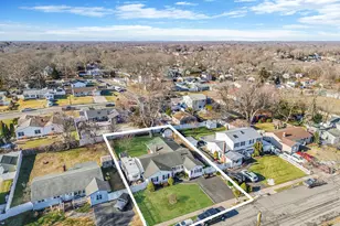 28 Pamela Ln, Selden, NY 11784 - Photo 34