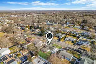 28 Pamela Ln, Selden, NY 11784 - Photo 36