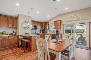 28 Pamela Ln, Selden, NY 11784 - Photo 10