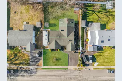 28 Pamela Lane, Selden, NY 11784 - Photo 38