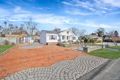 15 18th Avenue, Bay Shore, NY 11706 - Photo 4