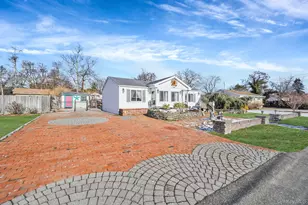 15 18th Ave, Bay Shore, NY 11706 - Photo 4