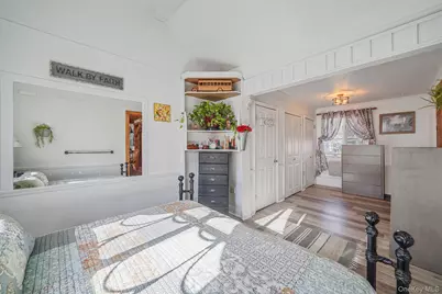 15 18th Avenue, Bay Shore, NY 11706 - Photo 14
