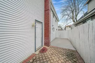 260 Yale St, Hempstead, NY 11550 - Photo 4