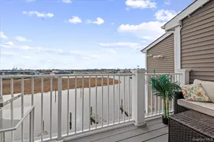 422 Marina Pointe Dr, East Rockaway, NY 11518 - Photo 10