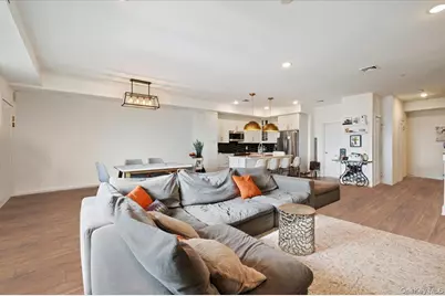 422 Marina Pointe Drive #422, East Rockaway, NY 11518 - Photo 6