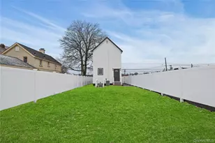 16 Laurel Ave, Hempstead, NY 11550 - Photo 24