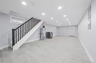 16 Laurel Ave, Hempstead, NY 11550 - Photo 22