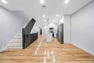 16 Laurel Ave, Hempstead, NY 11550 - Photo 4