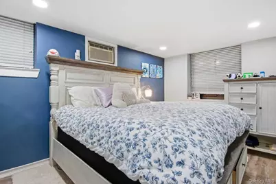 52 Brompton Road #52, Great Neck, NY 11021 - Photo 12