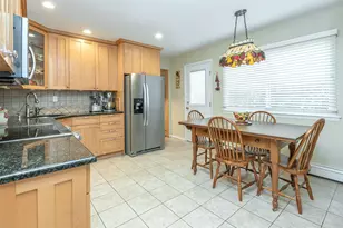 175 Soundview Dr, Port Washington, NY 11050 - Photo 6