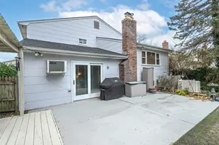 175 Soundview Dr, Port Washington, NY 11050 - Photo 30