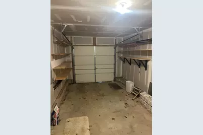 82 Lakeview Drive, Manorville, NY 11949 - Photo 18