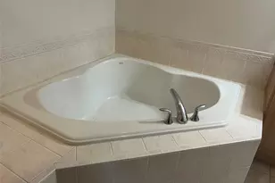 82 Lakeview Dr, Manorville, NY 11949 - Photo 14