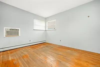 139 N Cedar Street, Massapequa, NY 11758 - Photo 14