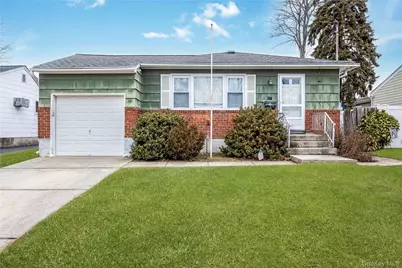 139 N Cedar Street, Massapequa, NY 11758 - Photo 1