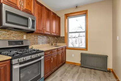 21 Charlotte Street, Ridgewood, NY 11385 - Photo 14