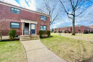 218-02 73rd Ave, Bayside, NY 11364 - Photo 4