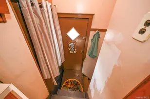 165 Cochran Pl, Valley Stream, NY 11581 - Photo 16