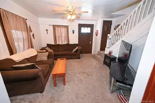 165 Cochran Pl, Valley Stream, NY 11581 - Photo 4