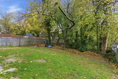 7 Cheshire Street, Huntington Station, NY 11746 - Photo 12