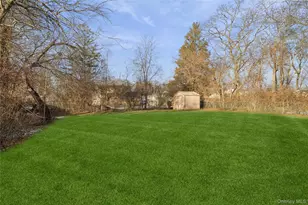 31 21st Ave, Bay Shore, NY 11706 - Photo 26