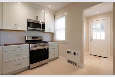 46 Continental Place, Glen Cove, NY 11542 - Photo 8