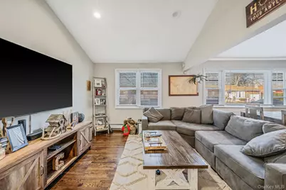 792 Frankford Road, West Babylon, NY 11704 - Photo 8