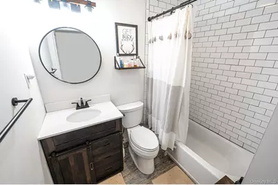 792 Frankford Road, West Babylon, NY 11704 - Photo 26