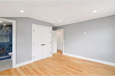 1 Lynnwood Court, Hampton Bays, NY 11946 - Photo 18