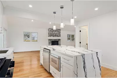 1 Lynnwood Court, Hampton Bays, NY 11946 - Photo 6