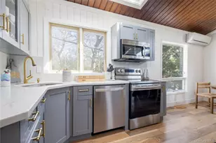 10 Cedar Ave, Southampton, NY 11968 - Photo 6