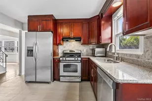 311 W Penn St, Long Beach, NY 11561 - Photo 10