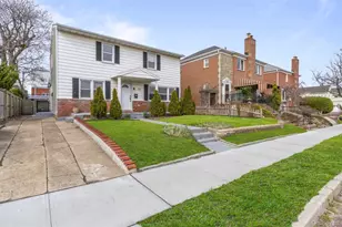 311 W Penn St, Long Beach, NY 11561 - Photo 2