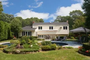 946 Manor Ln, Bay Shore, NY 11706 - Photo 4