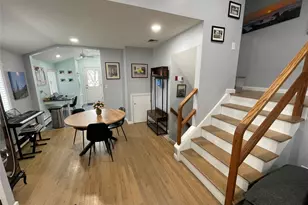 946 Manor Ln, Bay Shore, NY 11706 - Photo 6