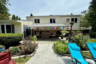 946 Manor Ln, Bay Shore, NY 11706 - Photo 32